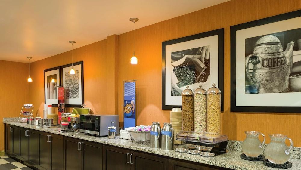 Hampton Inn Danville Extérieur photo