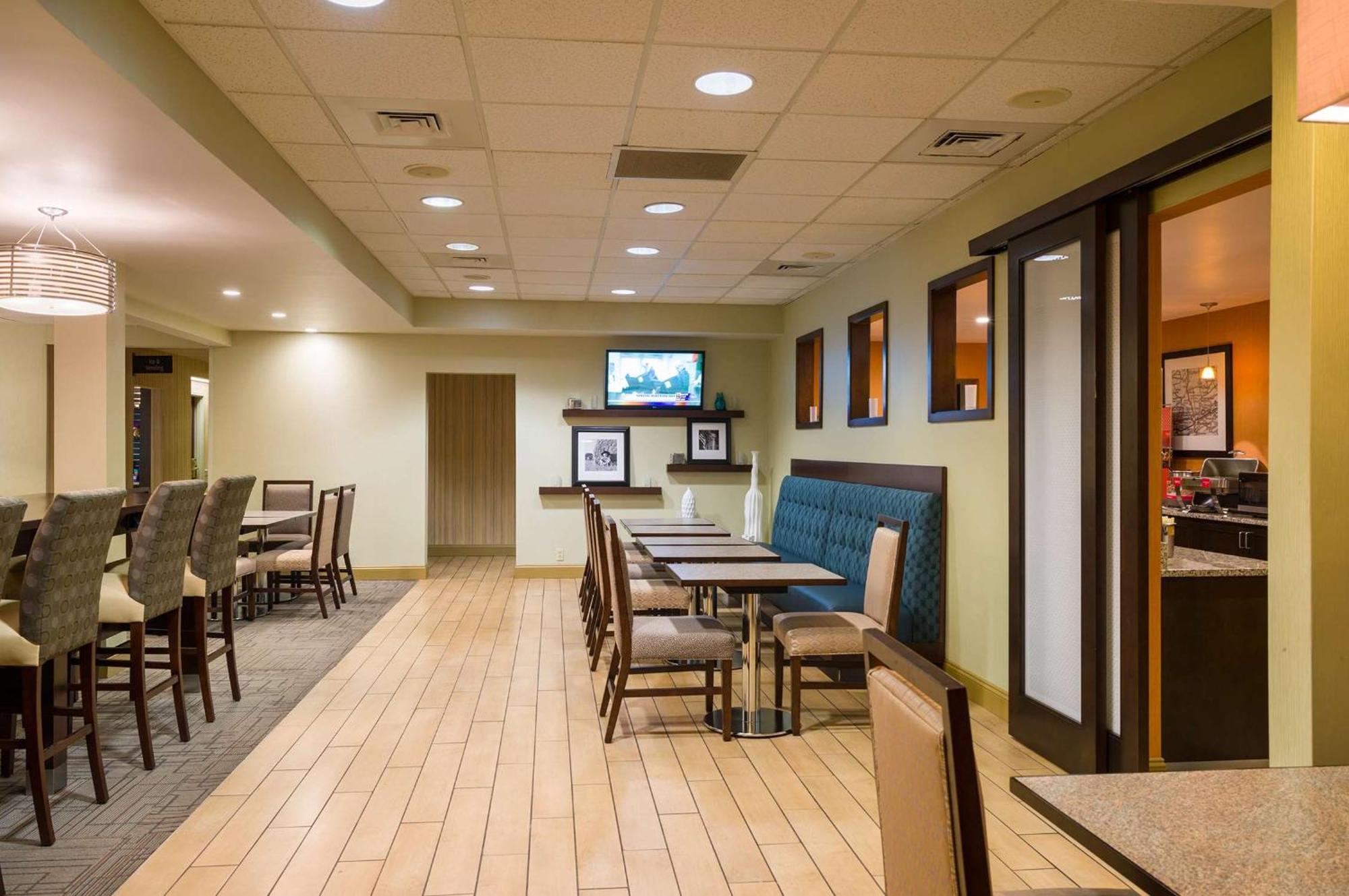 Hampton Inn Danville Extérieur photo