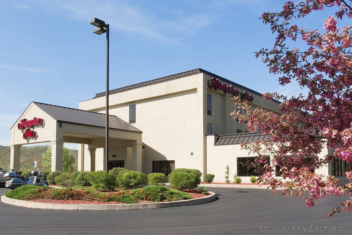 Hampton Inn Danville Extérieur photo